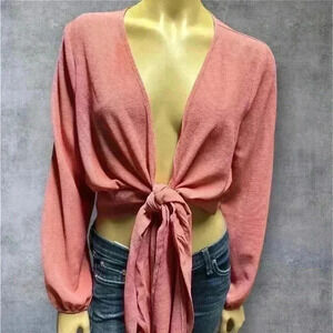 NWT Fashion nova trendy women’s long sleeve tie front crop top size L